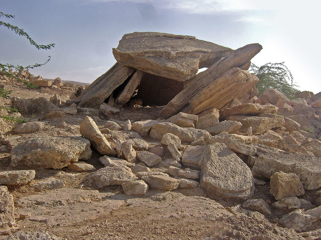 Damiya Dolmen Field: Jordan Valley (click for larger image)