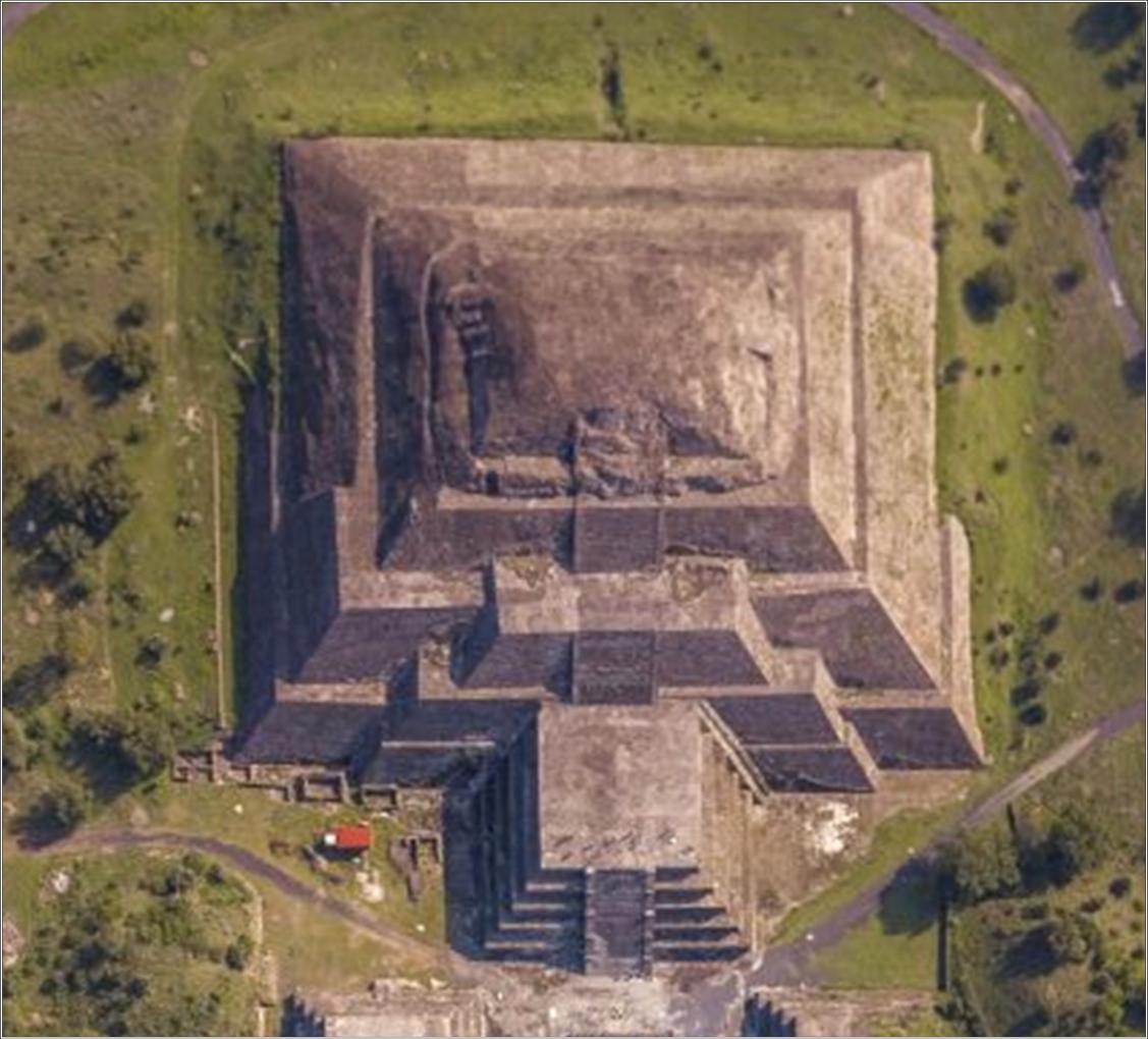 Pyramid of the Sun: Teotihuacan (click for larger image)
