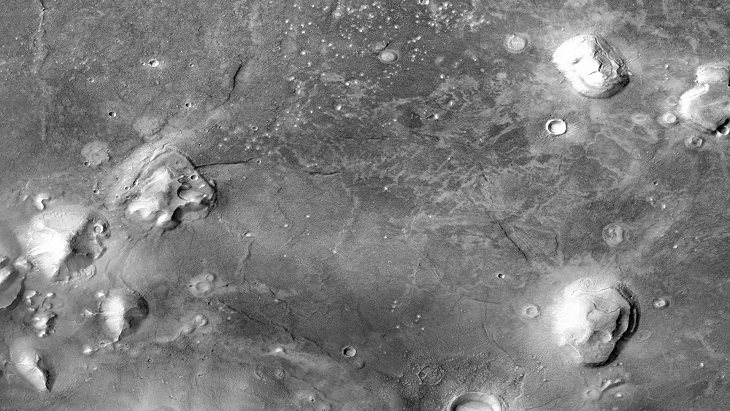 The 'Face' and Pyramids in Cydonia